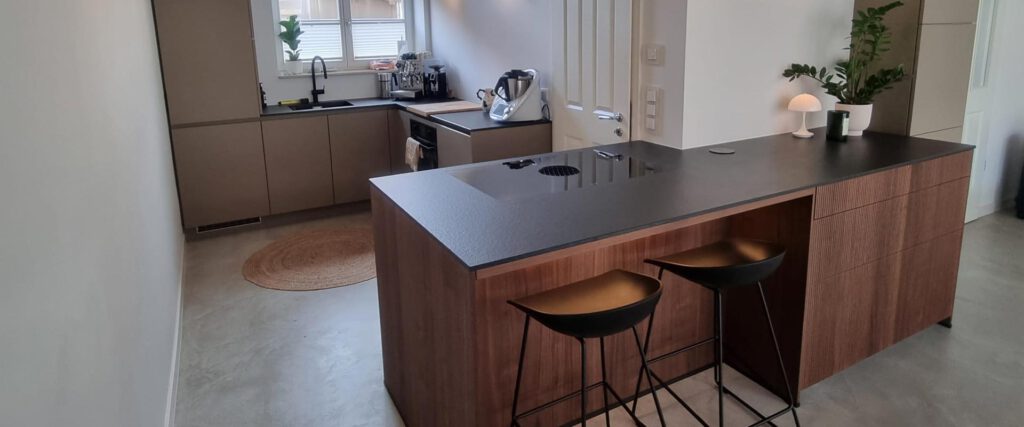 #6 BETONGRAU | ASTEICHE NATUR