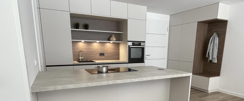 #4 MUSCHELWEISS | AKONI WOOD