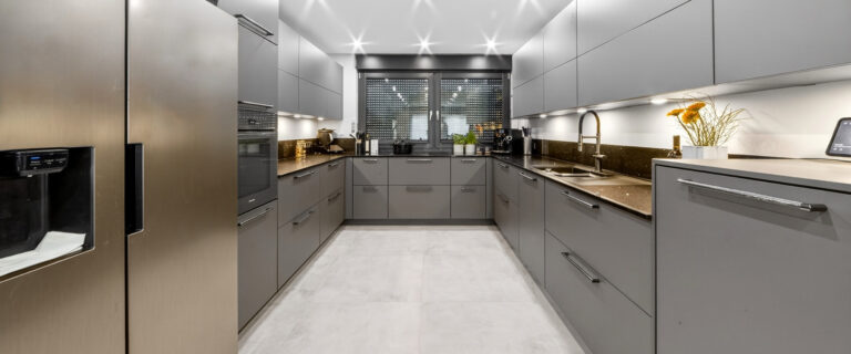 #22 SCHIEFERGRAU | MATT